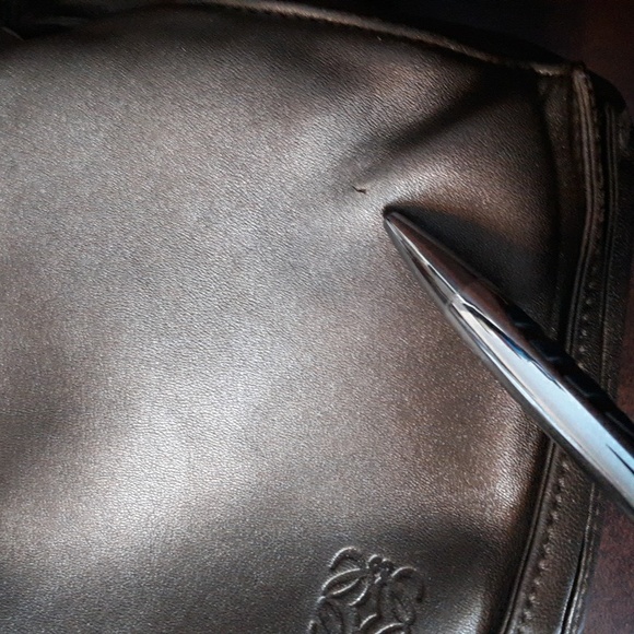 Loewe Flamenco Tassel Bronze Leather Shoulder Bag - Picture 16 of 16